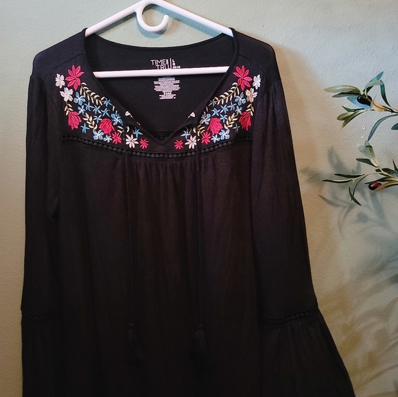 Like new fall floral size Large Time and Tru peasant top - Picture 2 of 3